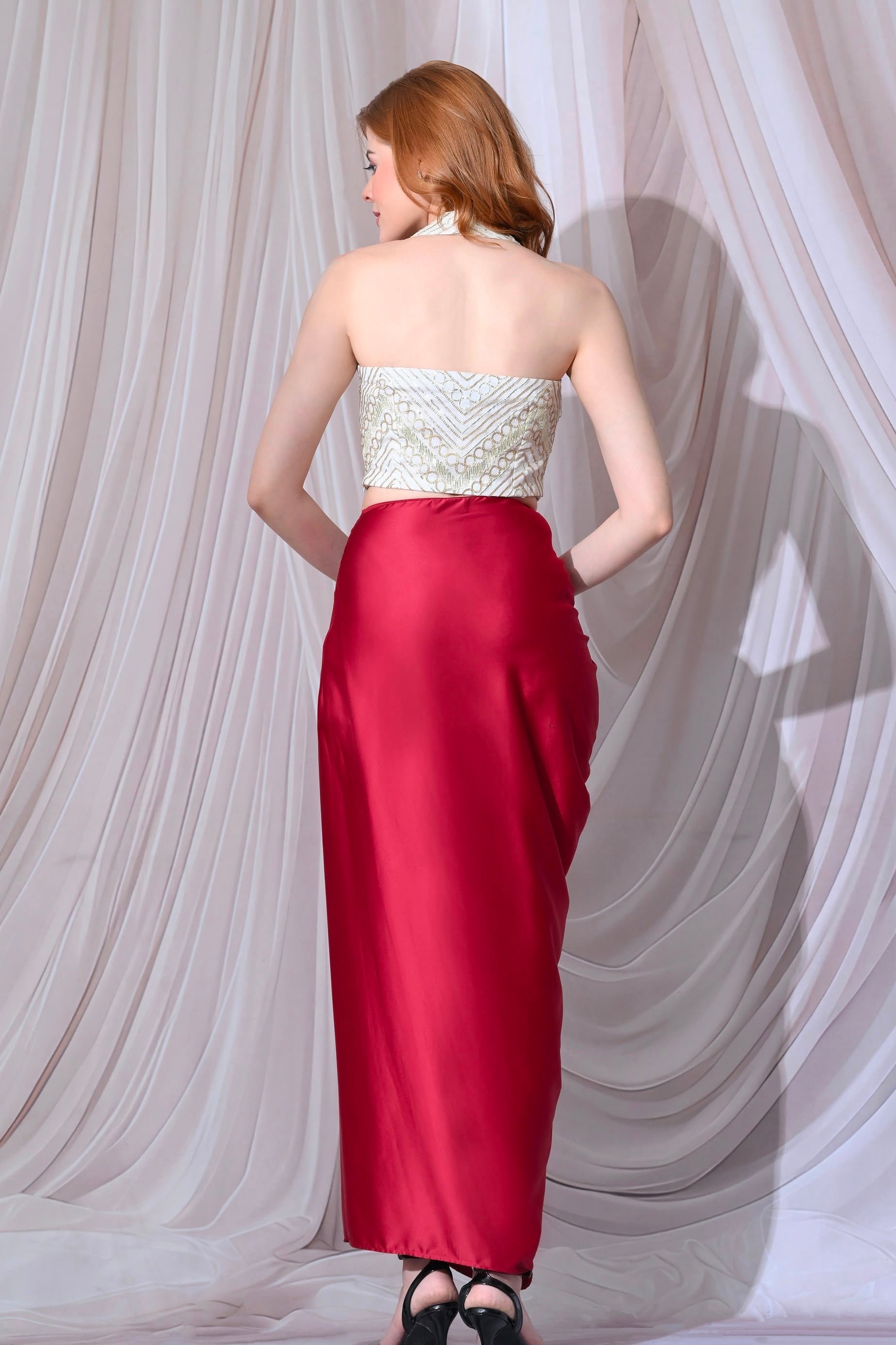 Ivory & Crimson Chanderi-Satin Drape Set – catalogue view 5