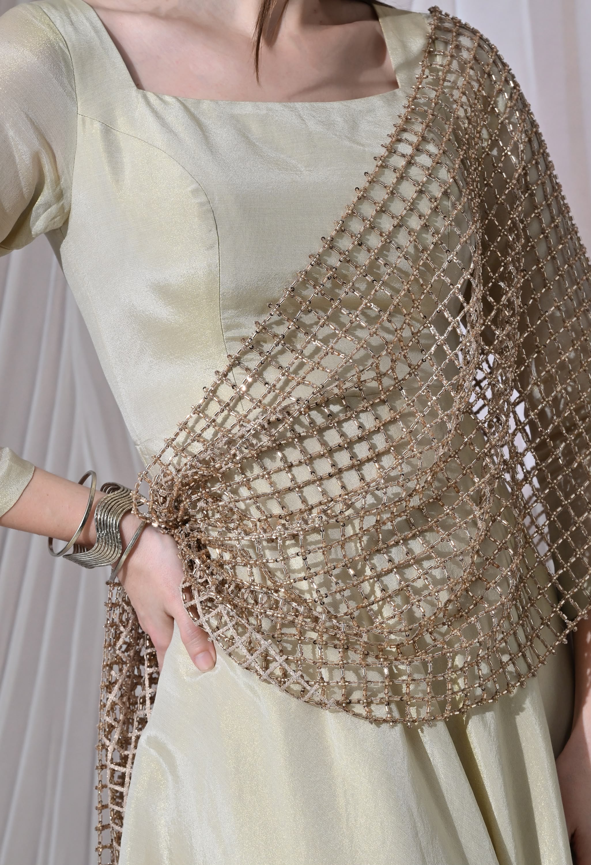 Ivory Gilded Tissue-Organza Drape Suit Set – catalogue view 4