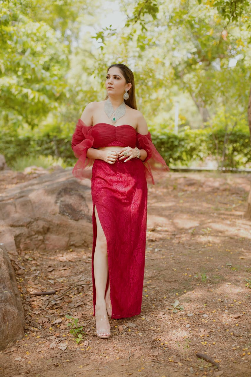 Shandley Lace Co-ord Set- Ruby Red