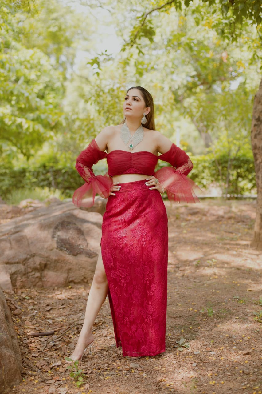 Shandley Lace Co-ord Set- Ruby Red